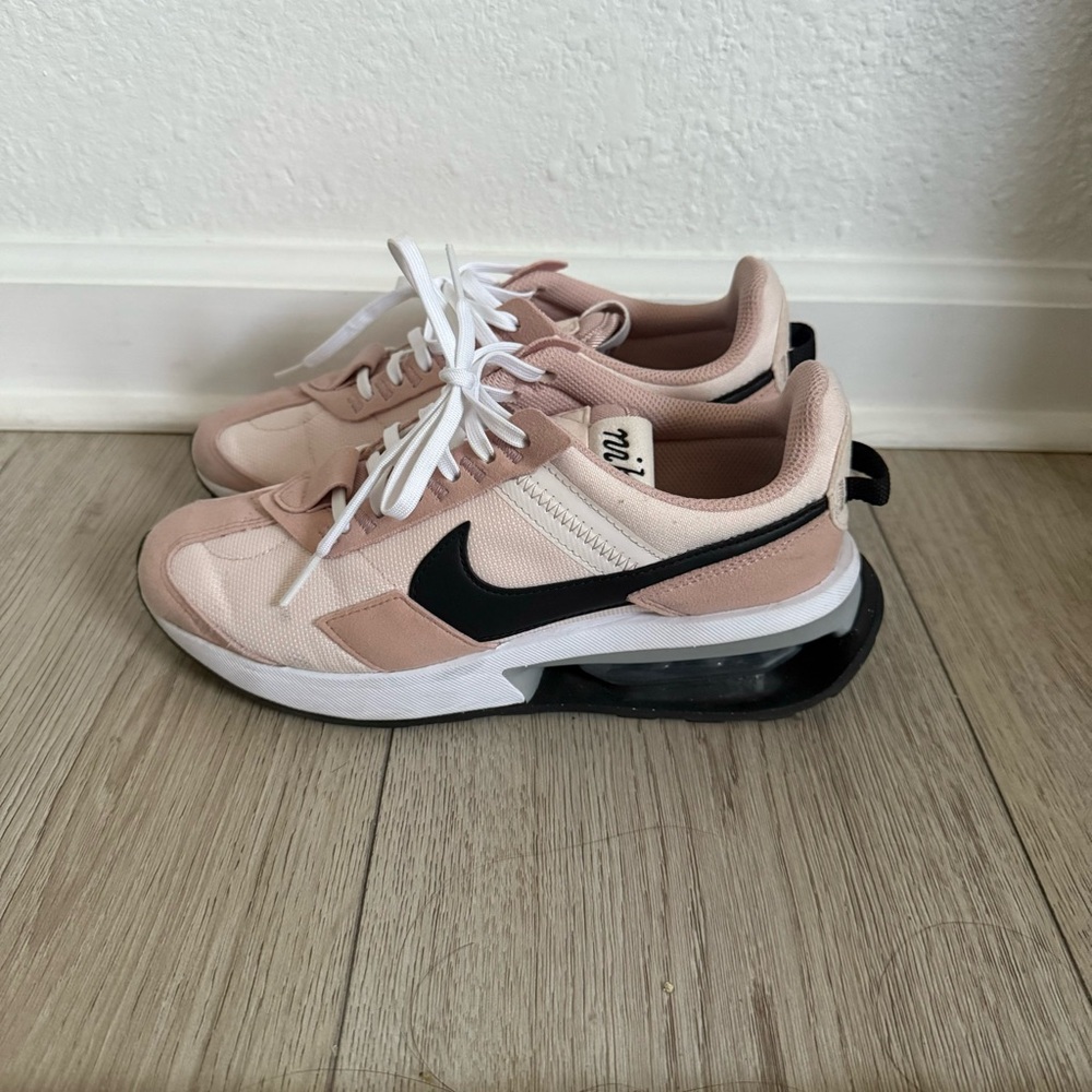 Nike Air Max Preday